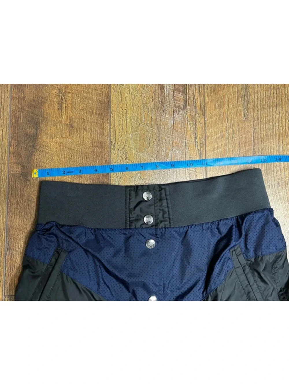 Nike Women's Tech Wear Utility Layered Mesh Snap Skirt Size S Black/Navy